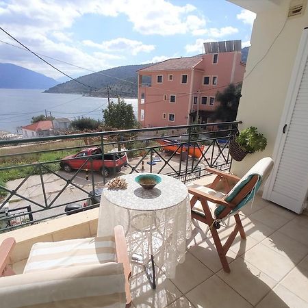 G Apartment In Αγία Ευφημία Εξωτερικό φωτογραφία