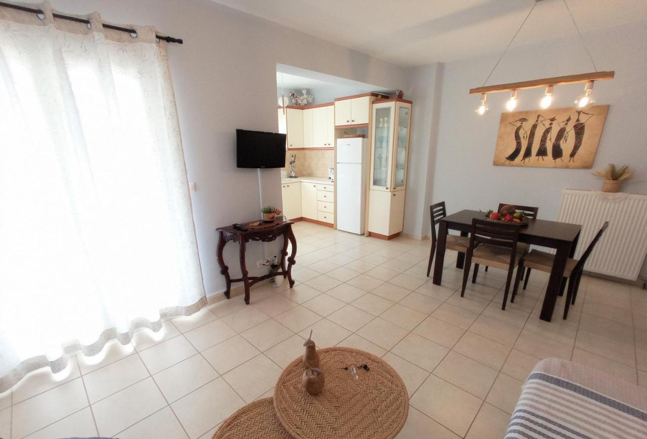 G Apartment In Αγία Ευφημία Εξωτερικό φωτογραφία