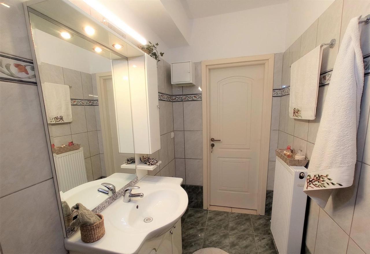 G Apartment In Αγία Ευφημία Εξωτερικό φωτογραφία